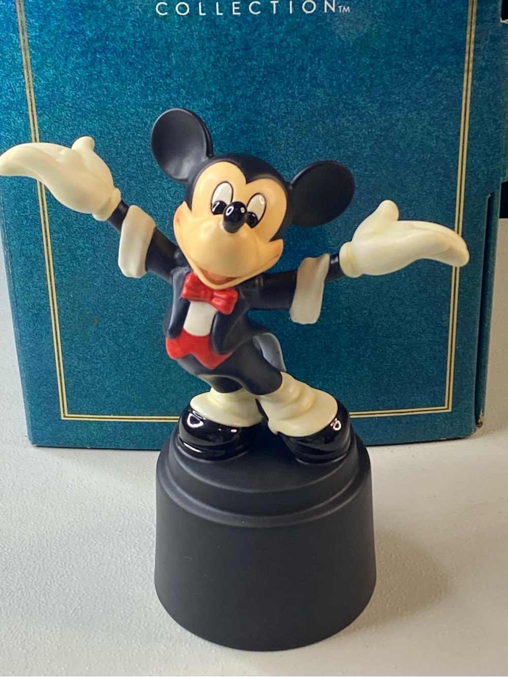 WDCC Disney "Maestro Michel Mouse"  SYMPHONY HOUR Mickey Conductor  COA Box